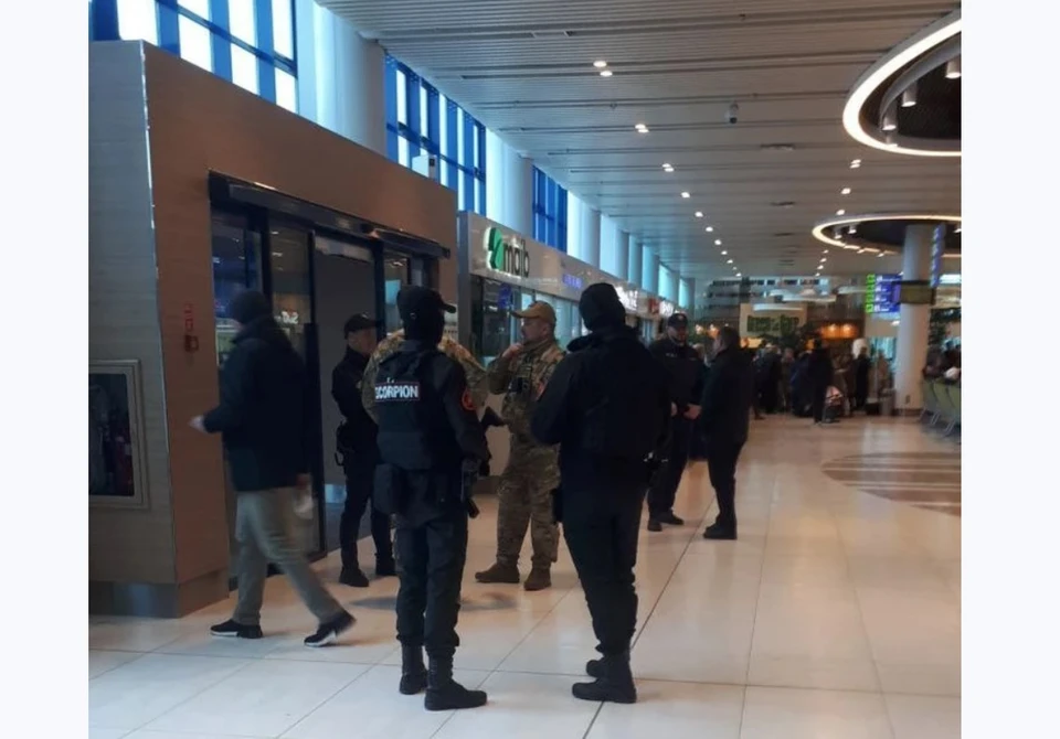 В аэропорту Кишиневе жесткий контроль за теми, кто прилетел из России.