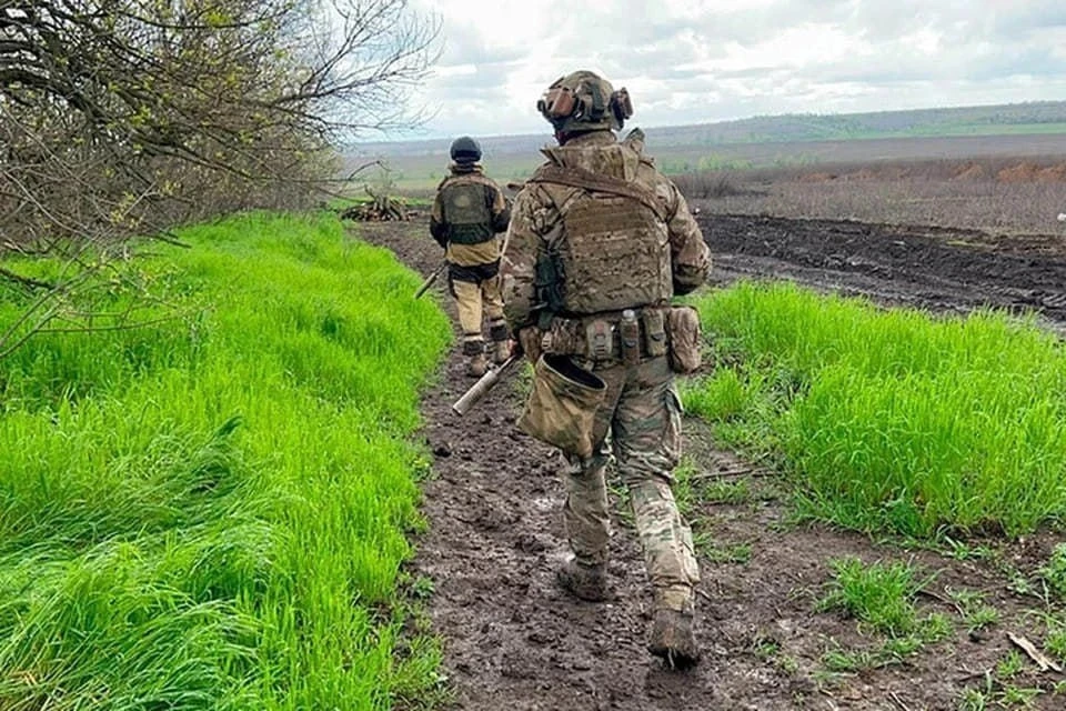 Военнослужащие группировки войск "Днепр" поразили скопления живой силы и техники украинских вооруженных формирований