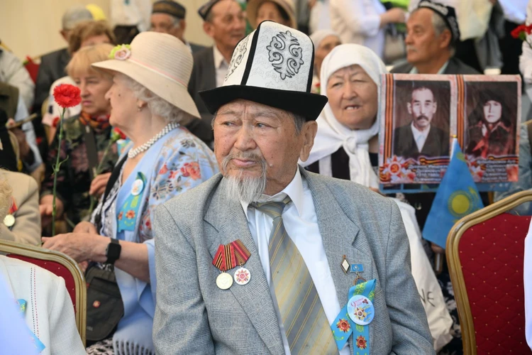 «Не было бы Победы, не было бы нас»: Казахстан празднует 79-летие Победы