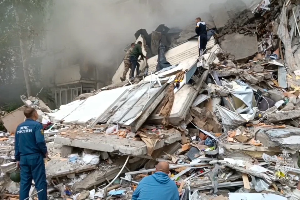 Угроза обрушения объявлена на месте разбора завалов дома в Белгород