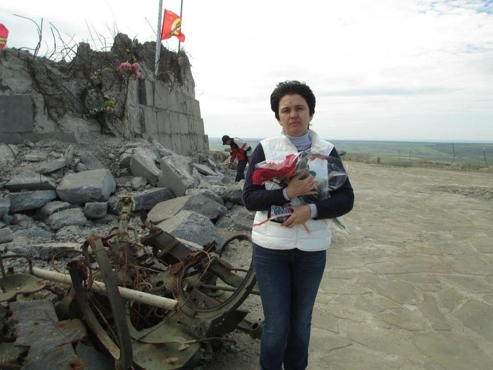 Дважды Марина была на Донбассе. Это фото сделано на мемориальном комплексе Саур-Могила. Фото - соцсети