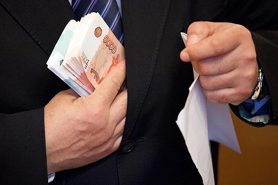 В Солнечногорске предприниматель похитил выделенные на ремонт памятников деньги
