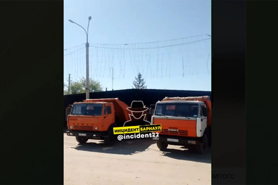 Снос шашлычной в Барнауле. Скриншо видео со страницы t.me/incident22