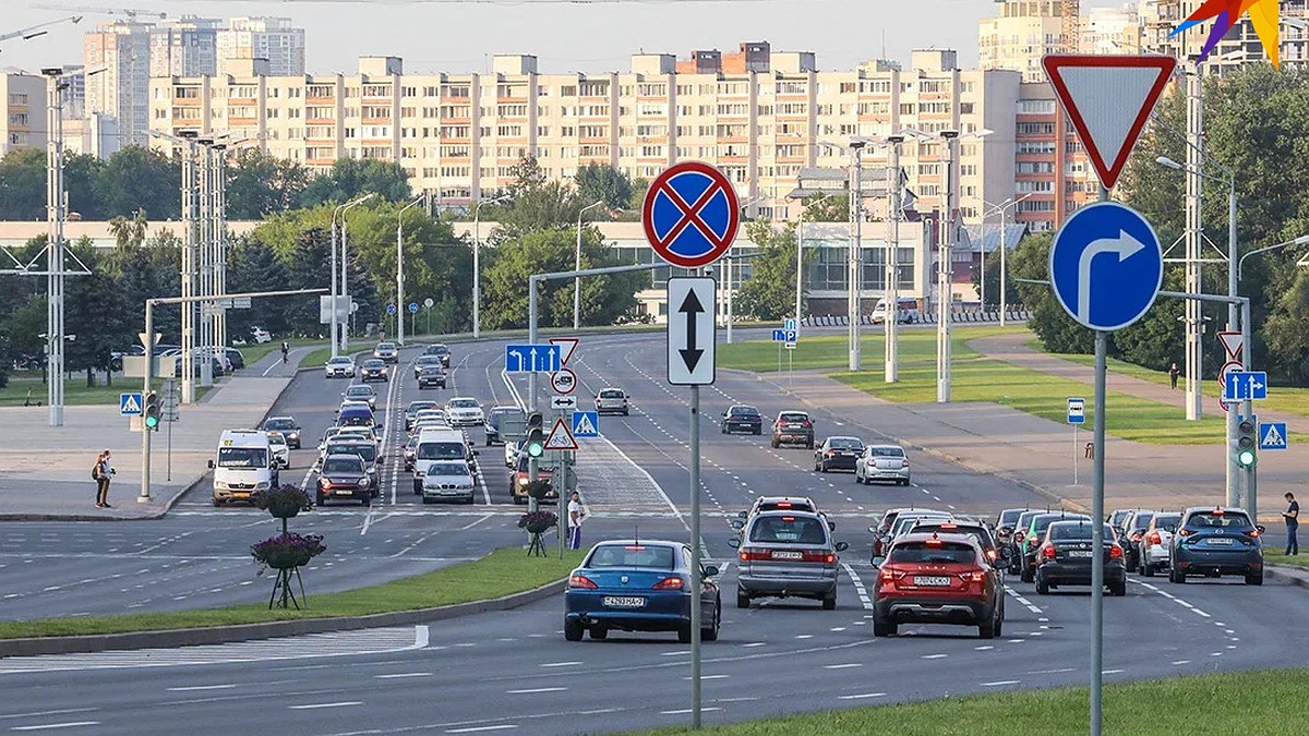 Минобороны сказало о перекрытии движения в Минске для репетиций парада с 16  мая - KP.RU