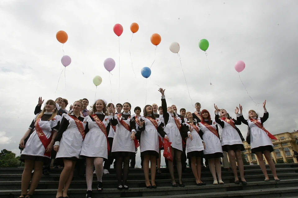 В Краснодаре призвали отказаться от воздушных шаров на выпускных Фото: Олег РУКАВИЦЫН