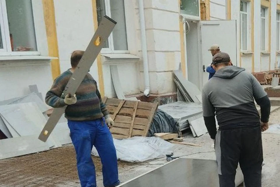 Камчатский край восстанавливает школу в Мироновском. Фото: ЕР ДНР