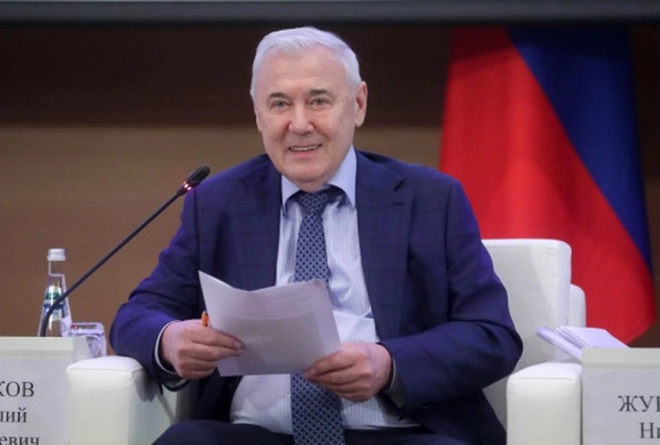 Анатолий Аксаков пожелал участникам форума плодотворных дискуссий в процессе обсуждения. Фото: Правительство РБ.
