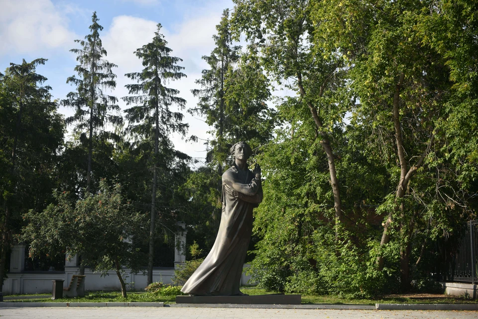В Литквартале ко Дню города появится 19 видов деревьев и кустарников