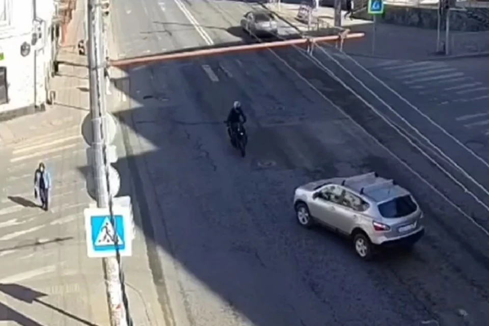 Смертельная авария произошла на перекрестке улиц Московская и Гиззата.