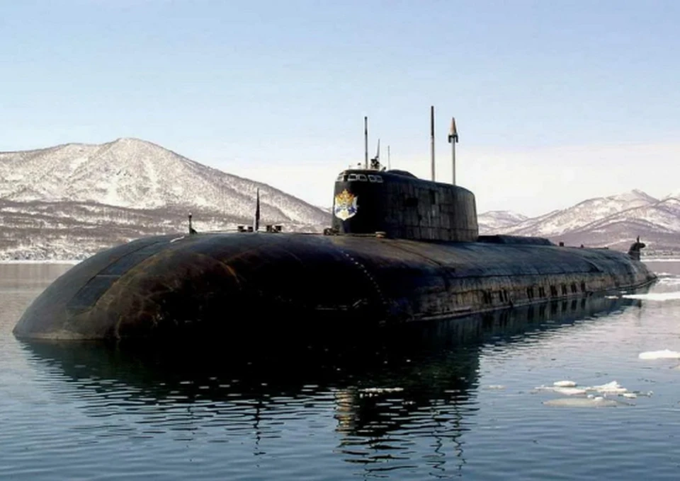 После пополнения запасов крейсер вновь будет готов к боевым задачам. Фото: пресс-служба Восточного военного округа.