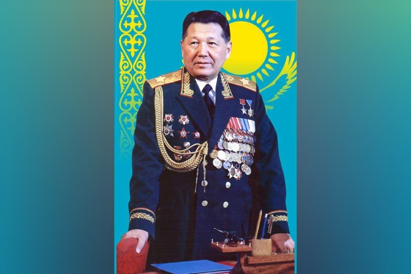 Неміс порно жұлдызы Джина Уайлд Қатал БДСМ лесбиянкалық порно видео