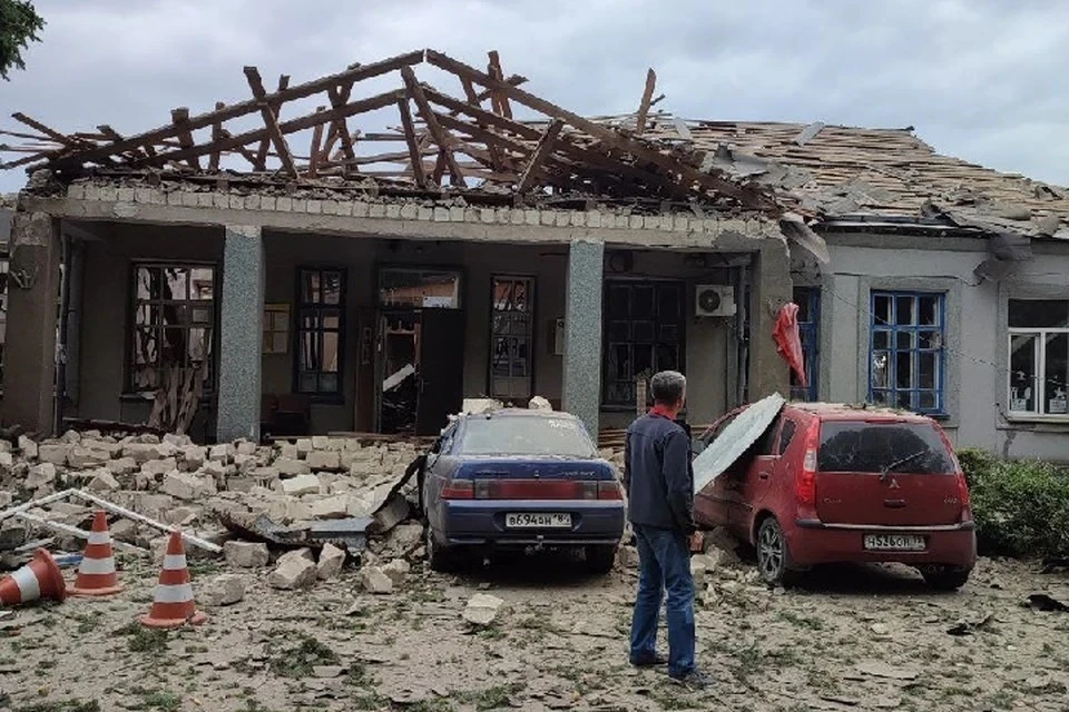Здание Социального фонда в Херсонской области после ракетного удара ВСУ Фото: ТГ-канал Владимира Сальдо