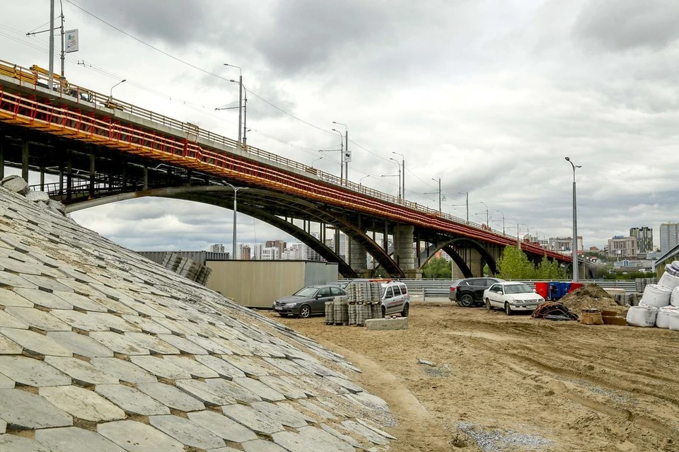 Готовность Октябрьского моста в Новосибирске приближается к 50 %. Фото: мэрия Новосибирска