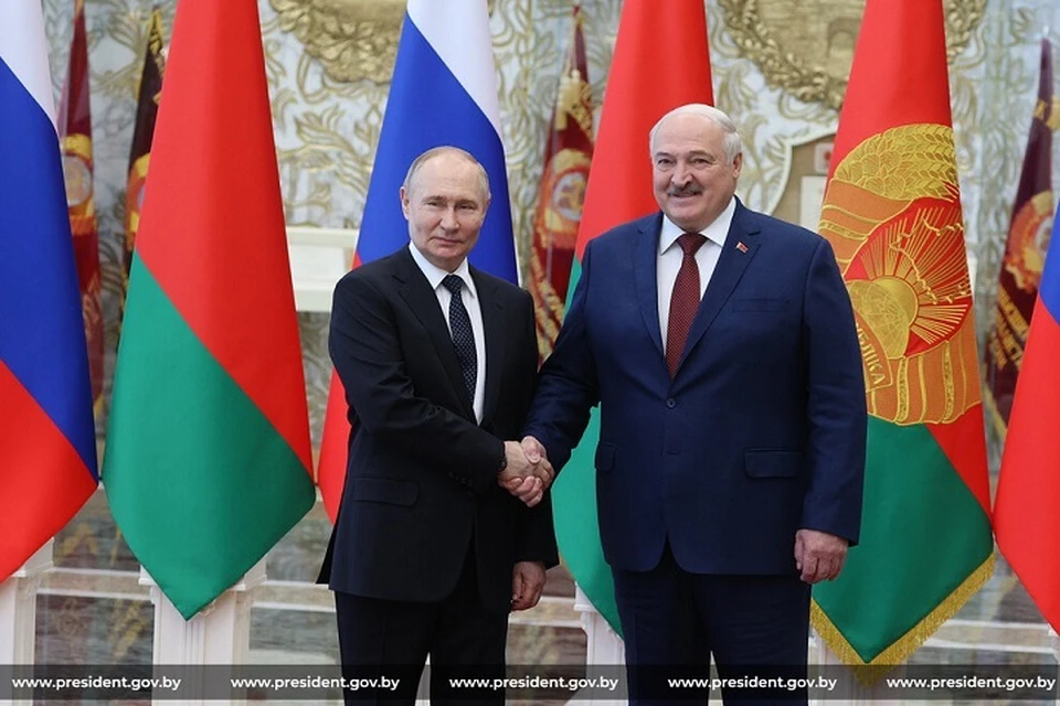 Путин сказал, что было бы, если бы украинскими военными командовал Лукашенко. Фото: president.gov.by.