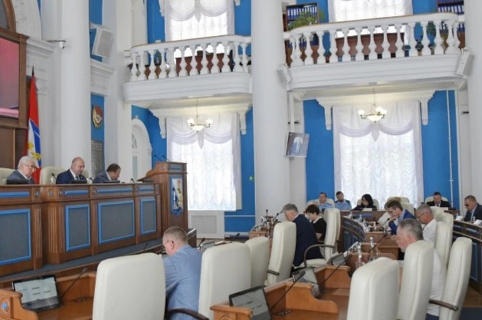 Народные избранники заслушали отчеты и одобрили несколько важных для города законопроектов Фото: sevzakon.ru