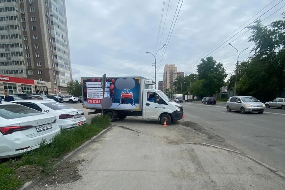 В Октябрьском районе произошла авария. Фото: Госавтоинспекции Новосибирской области.