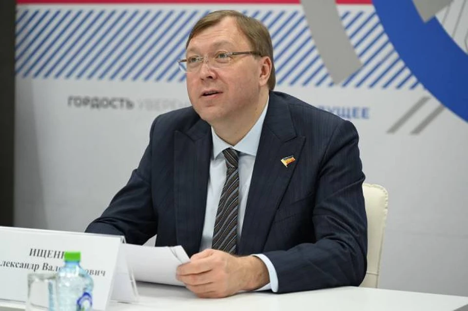Александр Ищенко заявил, что у Донского парламента нет возражений и дополнений к предложенным изменениям налогового законодательства. Фото: ЗС РО