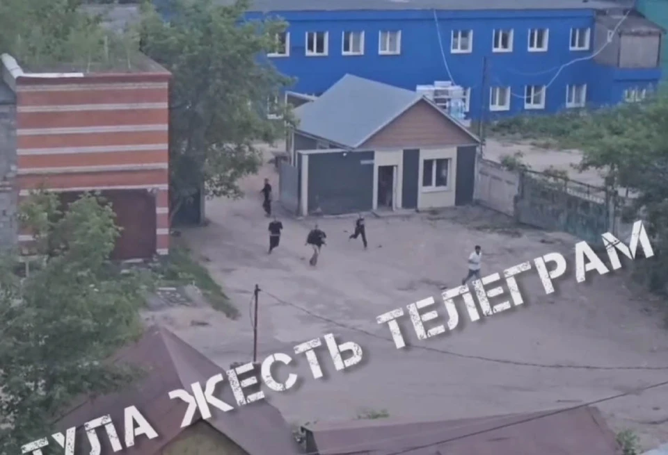 Тульские силовики задержали всех устроивших в Пролетарском округе драку мигрантов. Фото: "Тула. Жесть".