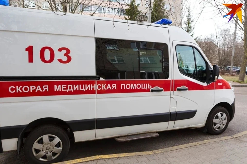 В Беларуси мужчина упал на нож, пытаясь достать дома до шкафчика. Снимок носит иллюстративный характер.