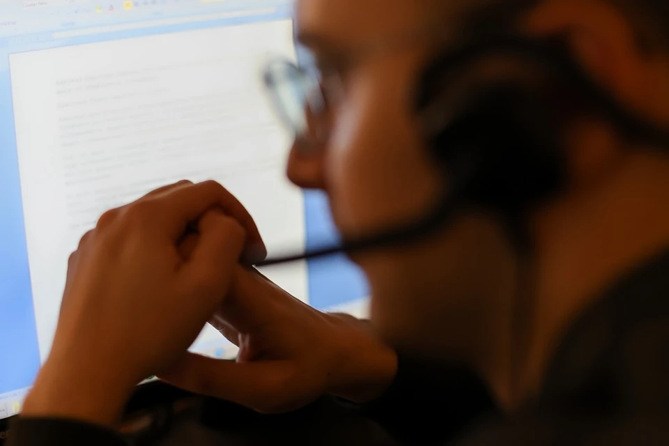 Схема у жуликов одна: убедить жертву перевести деньги