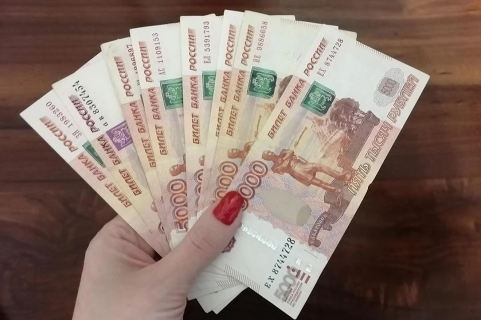 В Ярославле пассажирка легковушки пыталась подкупить сотрудников ГИБДД.