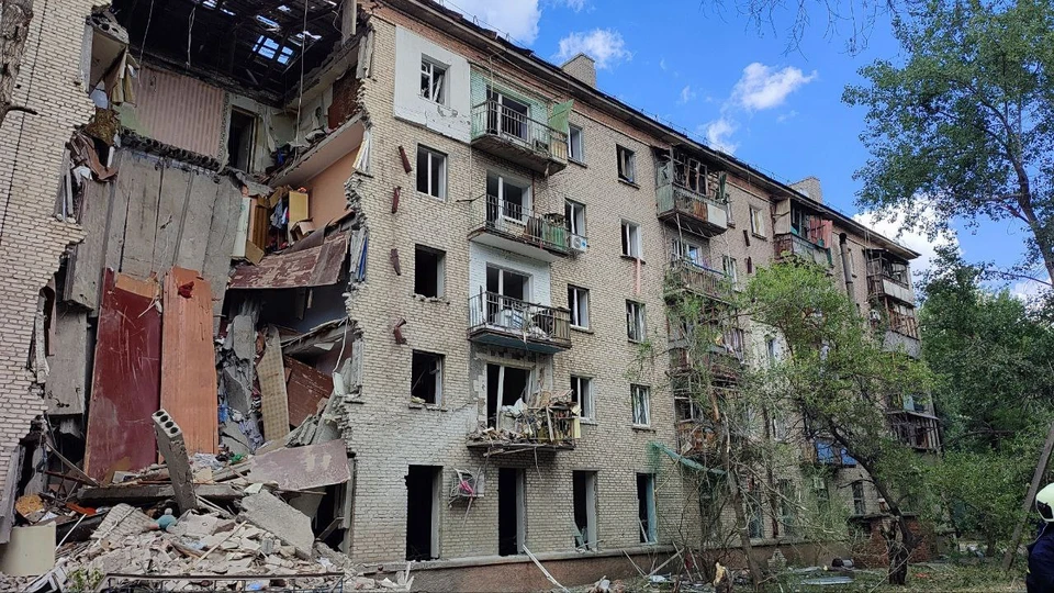Машиностроительный завод "Лугамаш" в ЛНР выделит материальную помощь своим сотрудникам, которые пострадали при ракетном ударе ВСУ