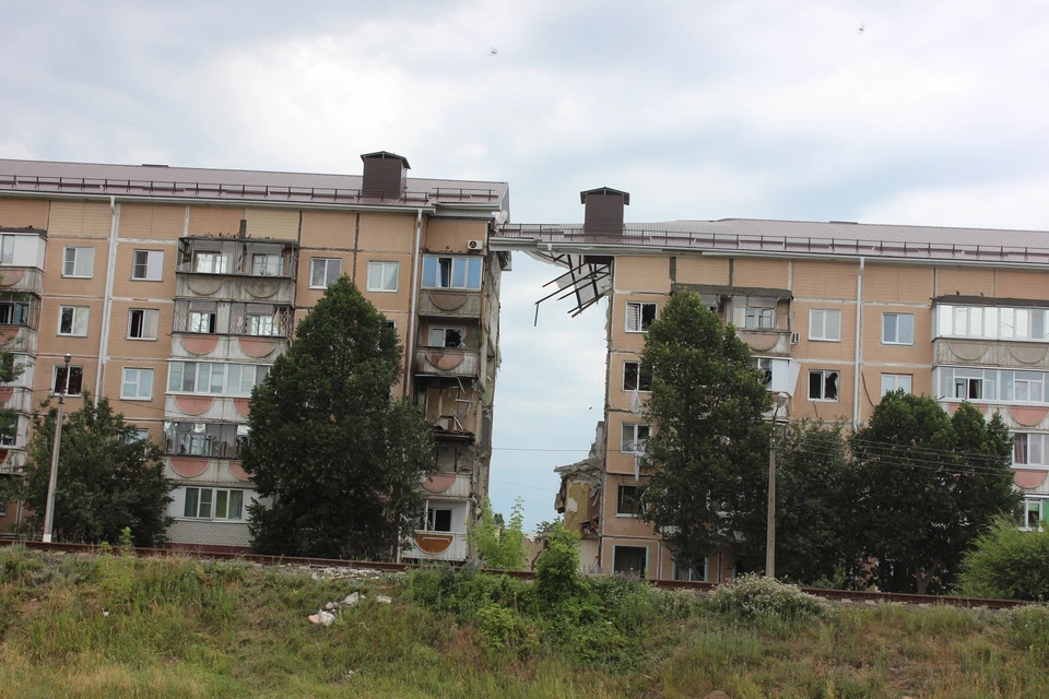 В Шебекино приступили к демонтажу пострадавшего дома.