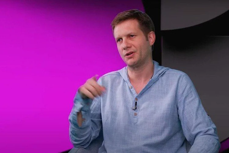Борису Корчевникову удалили опухоль из головы, но ему стало хуже: "Прошу Бога об исцелении хворей, от которых мне очень дискомфортно"