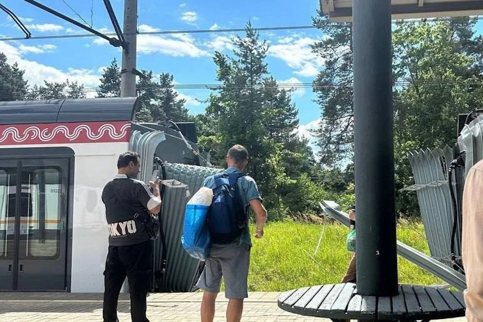 В Подмосковье на станции МЦД-3 «Кратово» вагон отцепился от поезда