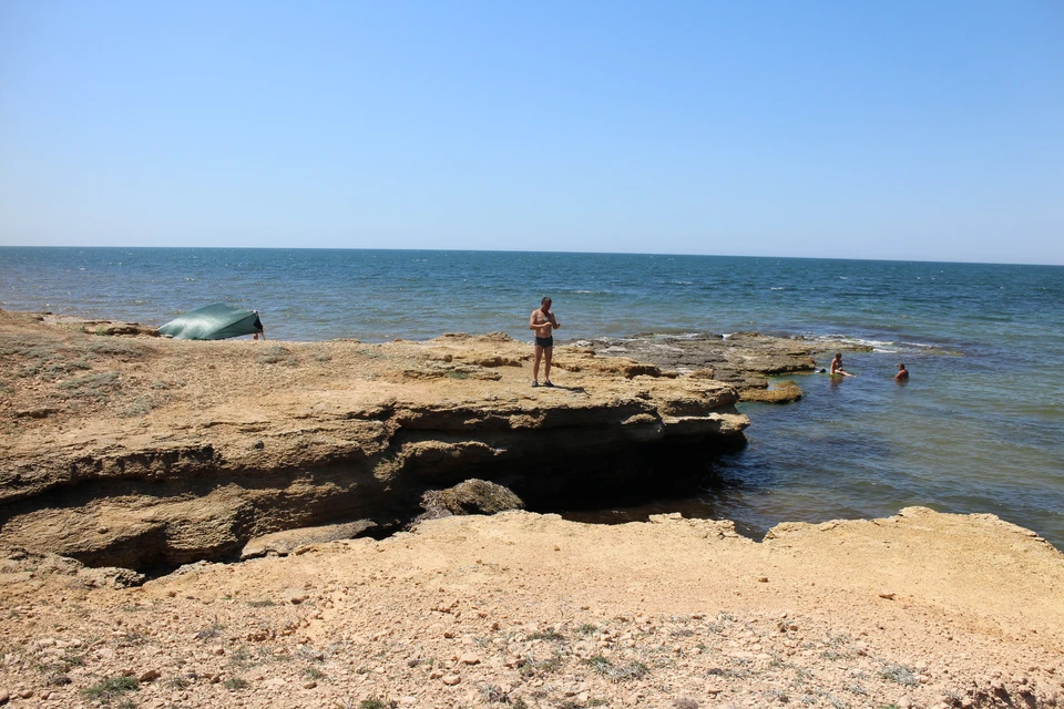 Морская вода прогрелась до 25 градусов.