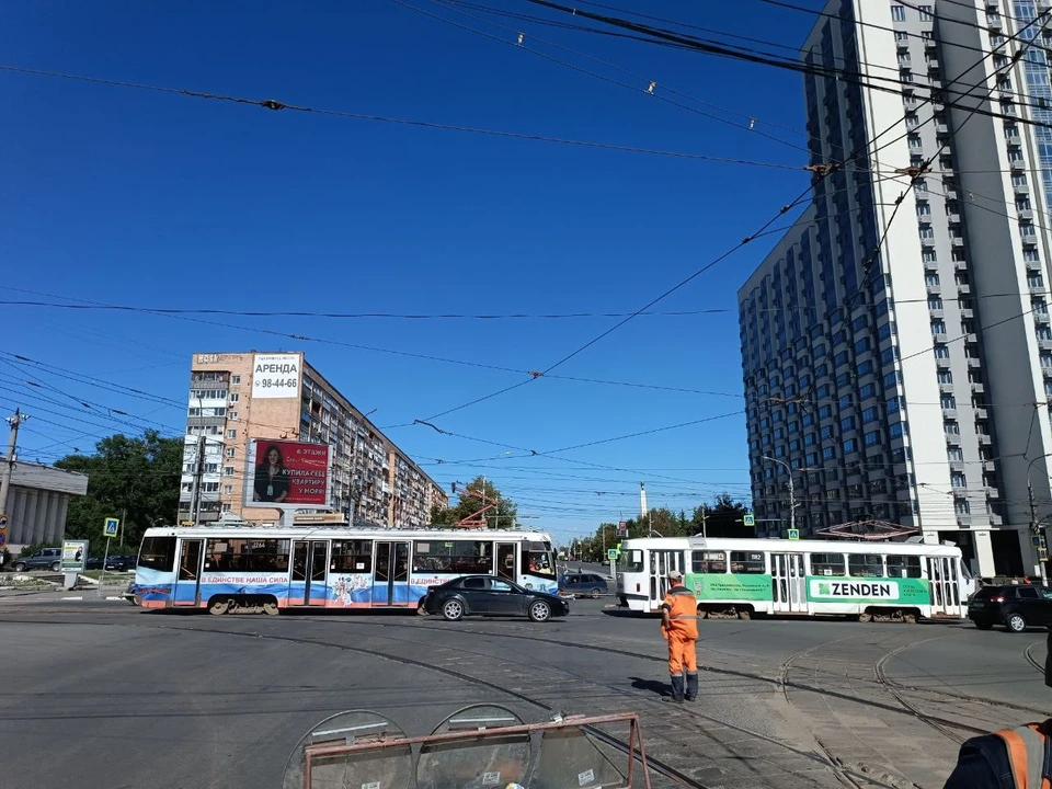 Ульяновск. Заповедник "Родина Ленина", улица Железной дивизии и городская электр