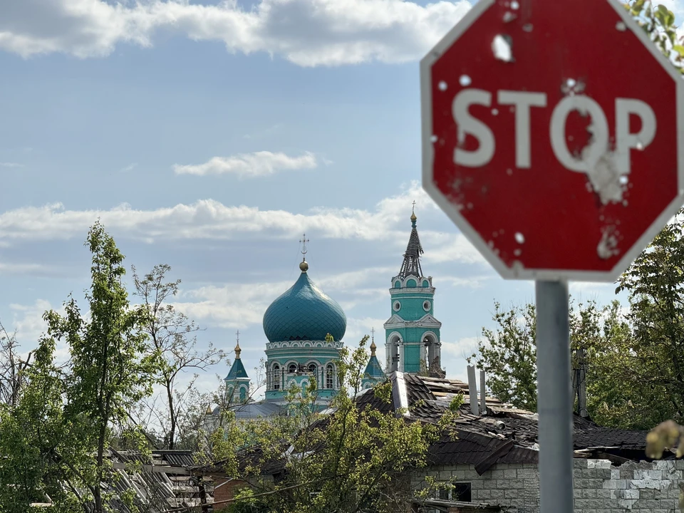 При атаках ВСУ в Белгородской области сгорели дом и магазин.