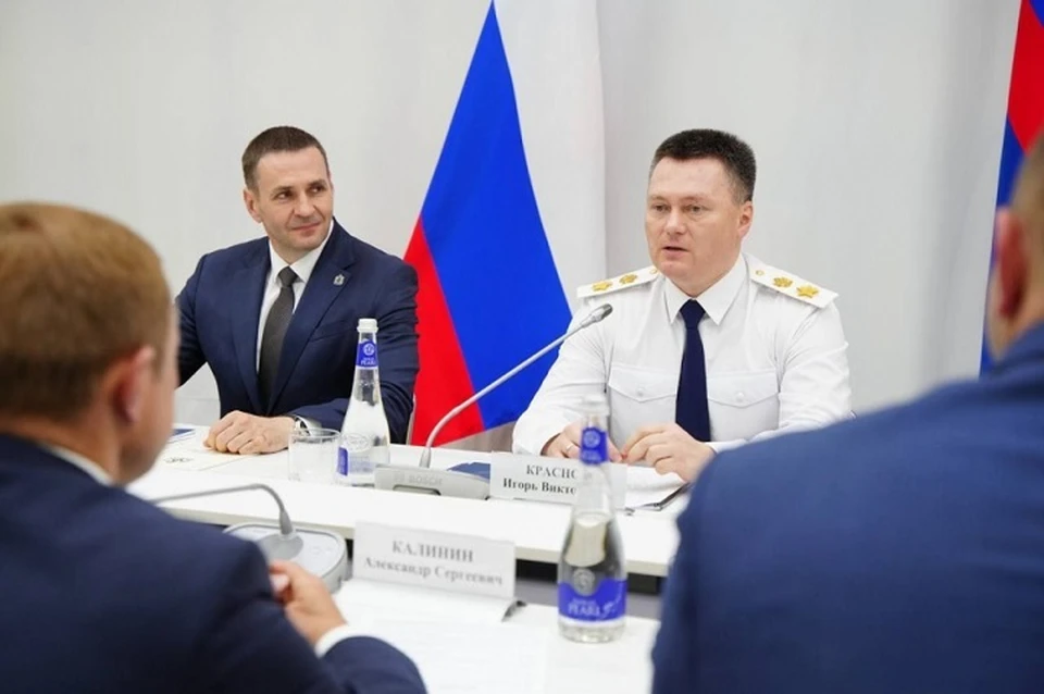 Игорь Краснов и Дмитрий Демешин провели встречу с предпринимателями Фото: Егор Тимошенко