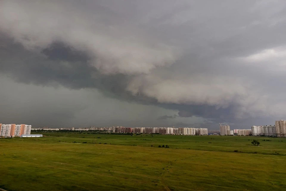 Обещанная свежесть пришла в Петербург.