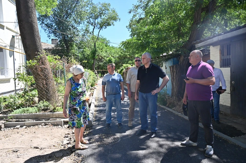 После визита в Керчь Сергея Аксенова, уволился мэр города Святослав Брусаков. Фото: Сергей Аксенов/Tg