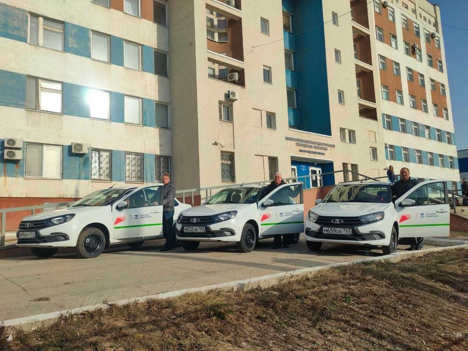 На новых машинах медицинские работники выезжают на дом к взрослым и маленьким пациентам. Фото: министерство здравоохранения Самарской области