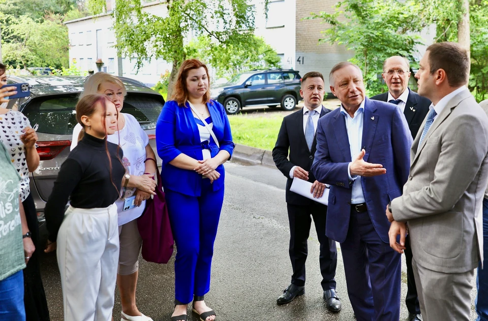 Скоро Хвойному подарят новую школу и взрослый бассейн. Фото: пресс-служба Смольного
