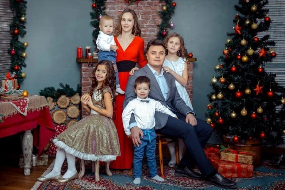 Старшие дочери хотят пойти по стопам родителей