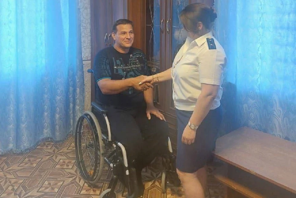 Инвалиду из Новосибирской области выделили коляски только после обращения в суд. Фото: прокуратура НСО.