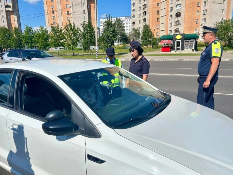 Калужским водителям вручили яблоки