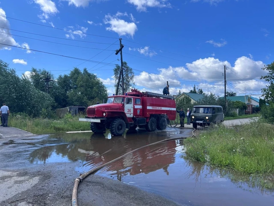 В городе продолжается борьба с прибывающей водой. Фото: администрация Копейска