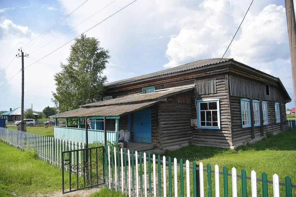 Единовременную выплату в увеличенном размере получили уже 9623 человека, а компенсации по частичной и полной утрате имущества в размере 75 и 150 тысяч рублей зачислены 738 жителям. Фото: телеграм-канал губернатора Омской области Виталия Хоценко