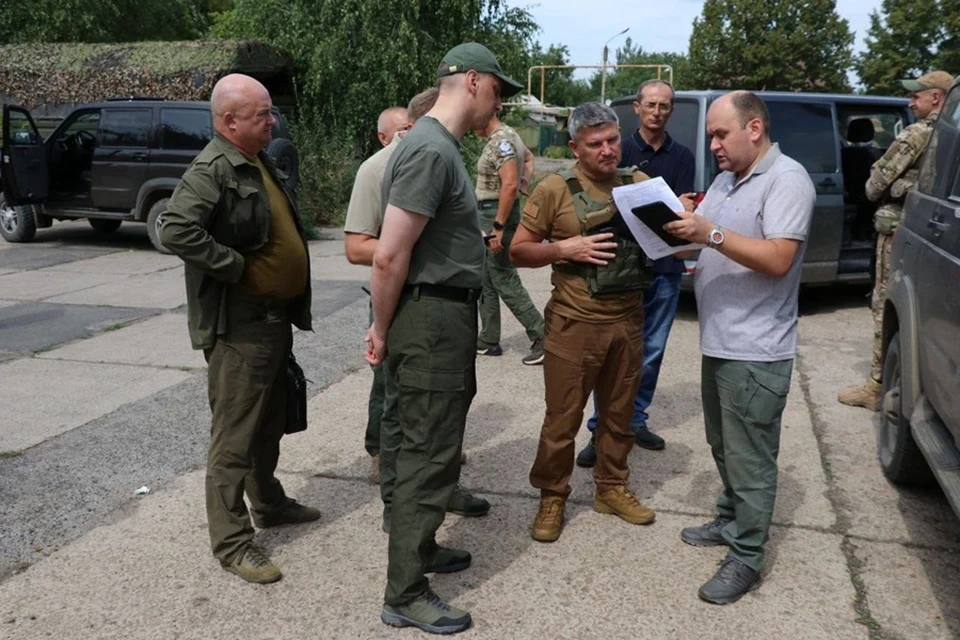 Сотрудники «Россети Центр» проверили электросети на Артемовском направлении ДНР. Фото: «Россети Центр»