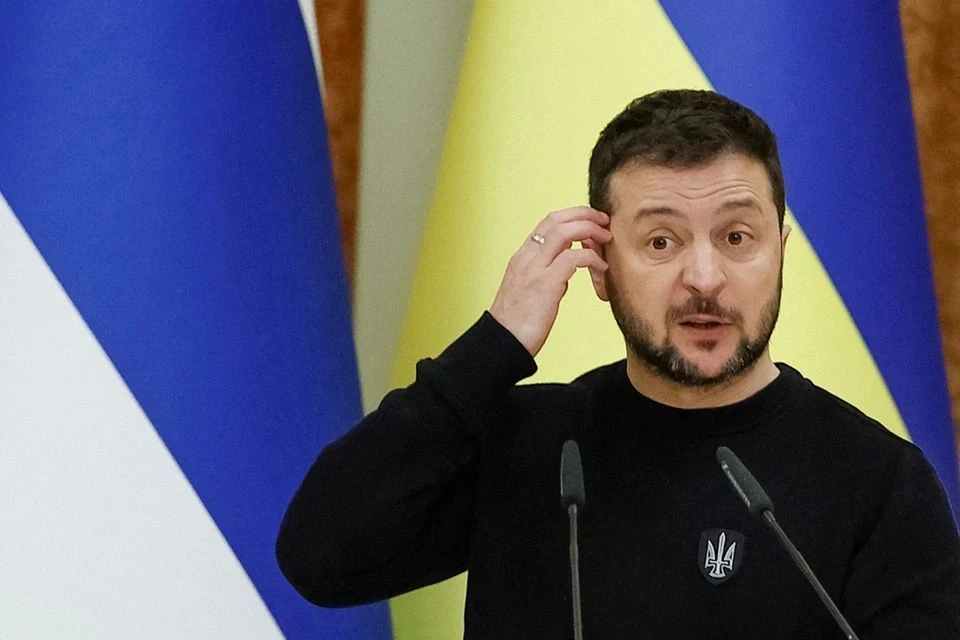 «Это катастрофа»: на Украине озвучили решение Зеленского по Донбассу