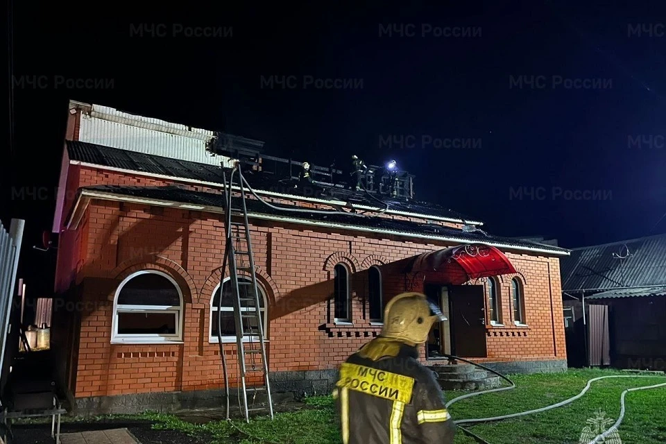 Два человека погибли при пожаре в бане в Тульской области Фото: МЧС Тульской области