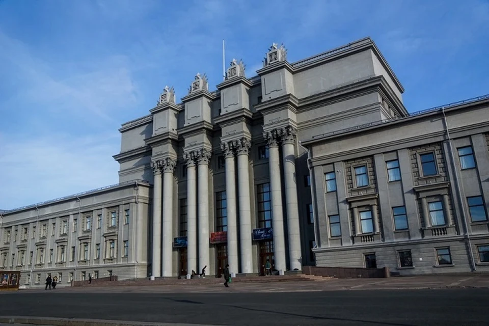 На старте нового сезона театр оперы и балета покажет премьеру - оперу "Сказки Гофмана".