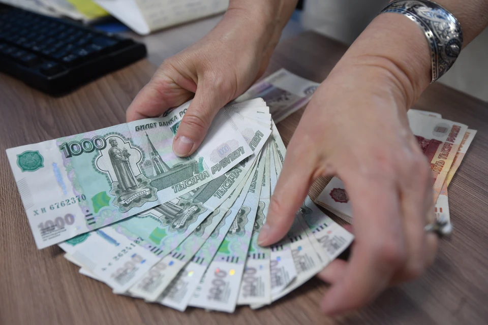 Общий ущерб, причиненный университету в результате растраты, составил больше 1 миллиона рублей