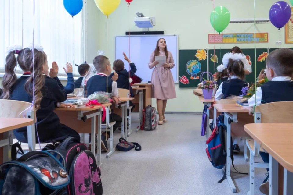 «Известия»: В Госдуму внесут законопроект о наказании за оскорбление учителей