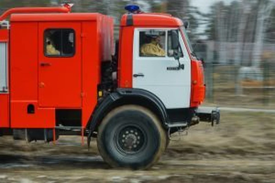 Липецкие огнеборцы оперативно выезжали для тушения пожаров.