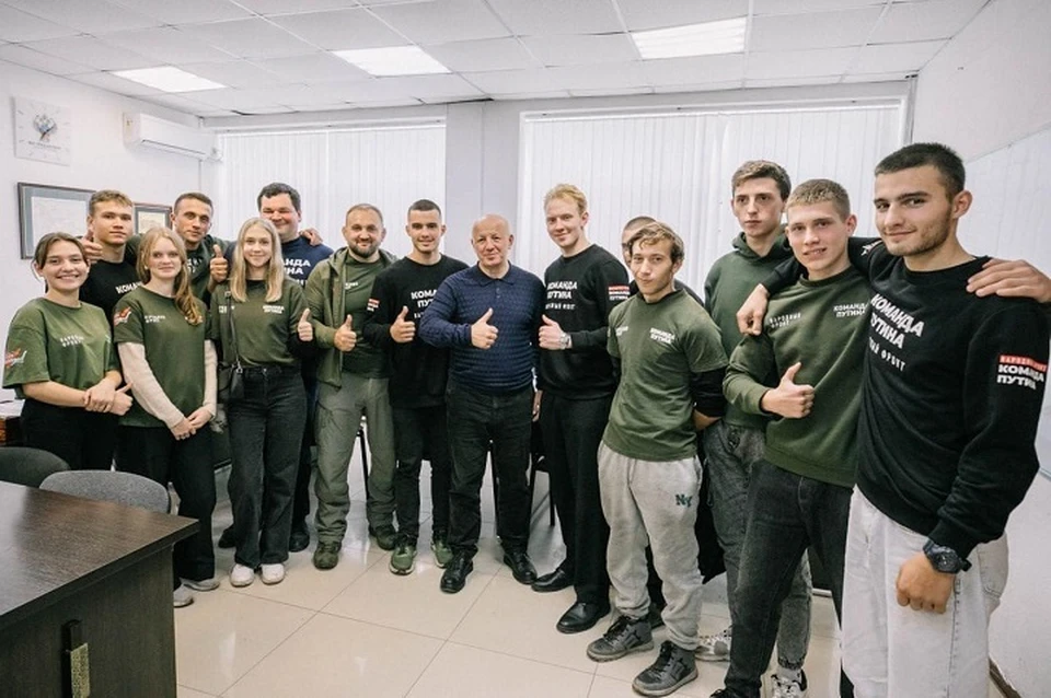 Глава Мариуполя провел встречу с делегацией Народного Фронта в ДНР. Фото: ТГ/Моргун